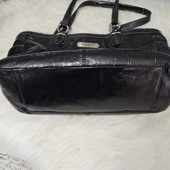 Coach Gallery Embossed Patent Leather shoulder Bag Black  #19462 EUC - Picture 4 of 15
